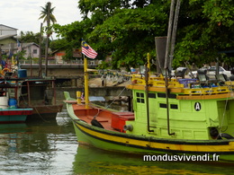 BATEAUX COLORES